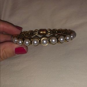 Gold w/pear magnetic